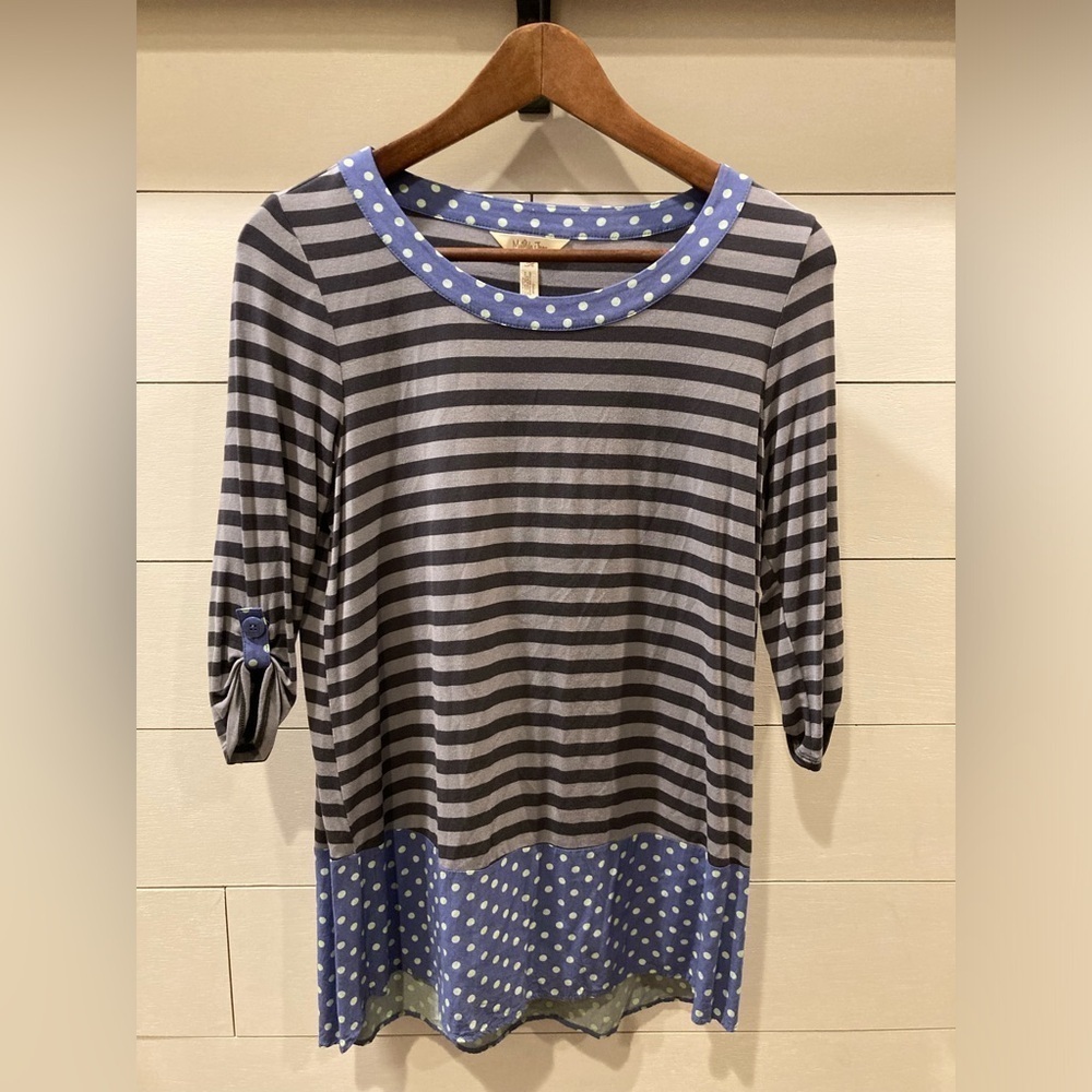 Matilda Jane 3/4 Sleeve Button Top- size XS